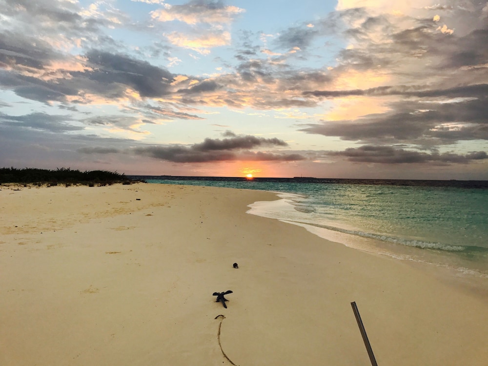 Noovilu Suites Maldives