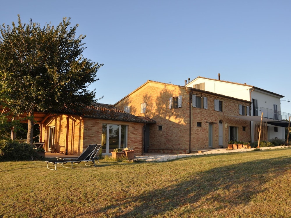 Photo 27