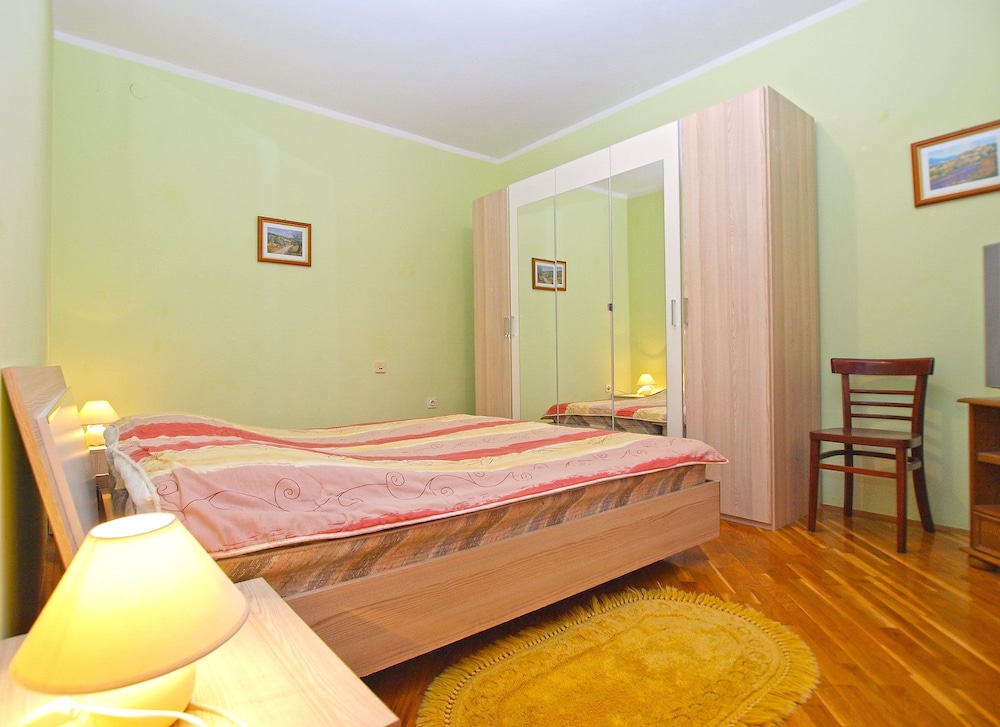 Apartment 1317 view 4
