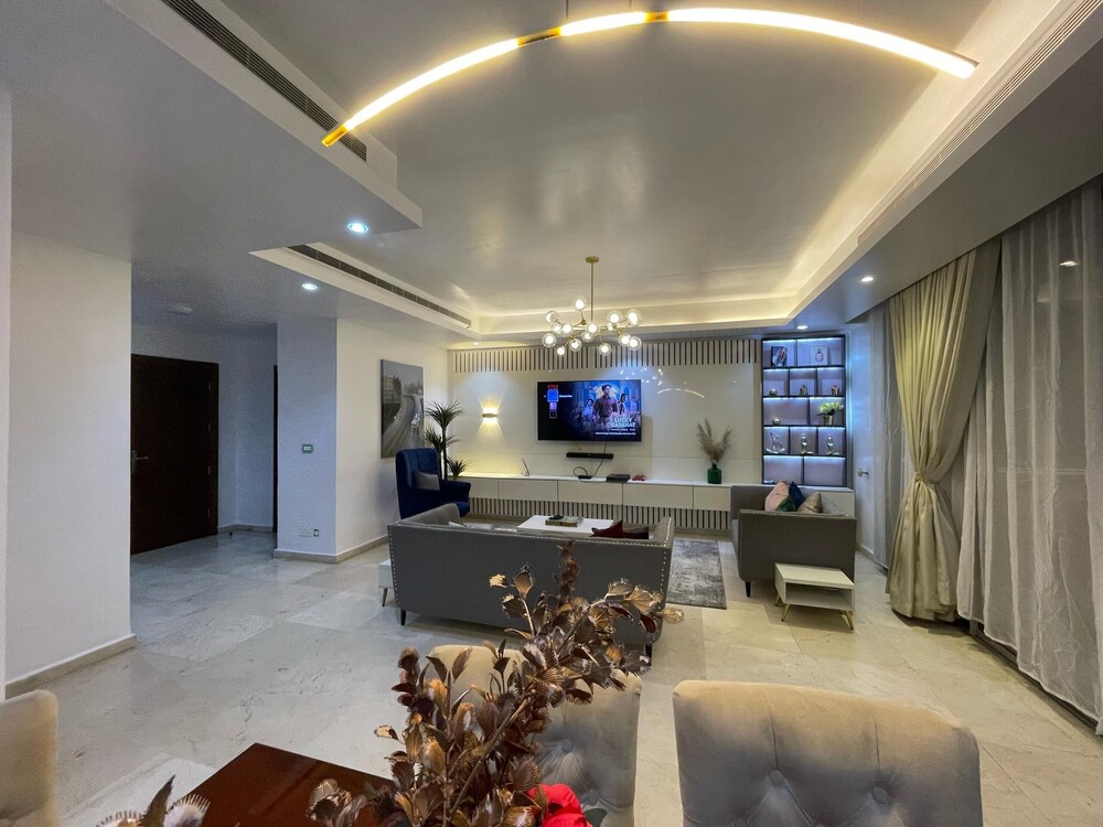 2beroom Apartments in Eko Atlantic City
