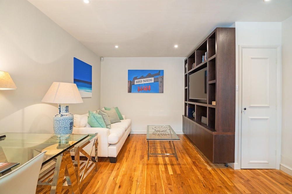 3 Bedroom Mews House - Marble Arch