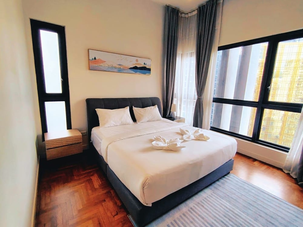 The Mews KLCC By Service Apartment