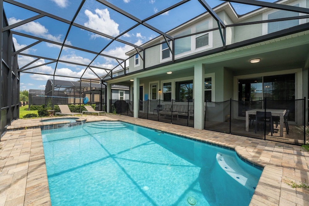 Stunning Sunsets & Private Pool 7BD