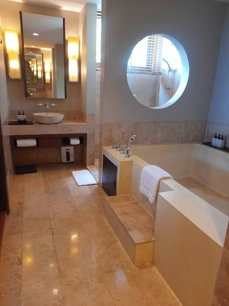 C Shasa Vela Condominium, Mared, Koh Samui