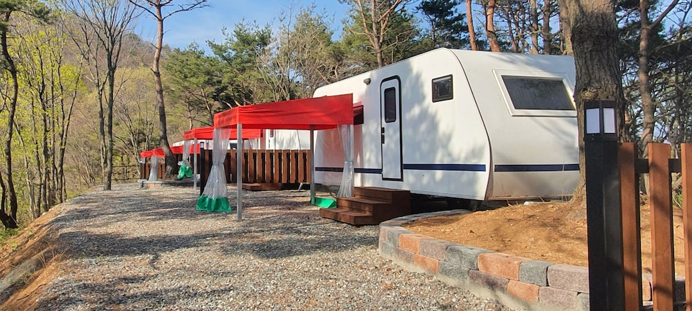 Good Caravan Pension view 5