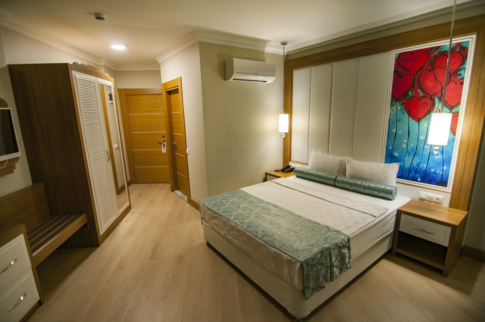 Exelans Hotel & Spa - Image 15