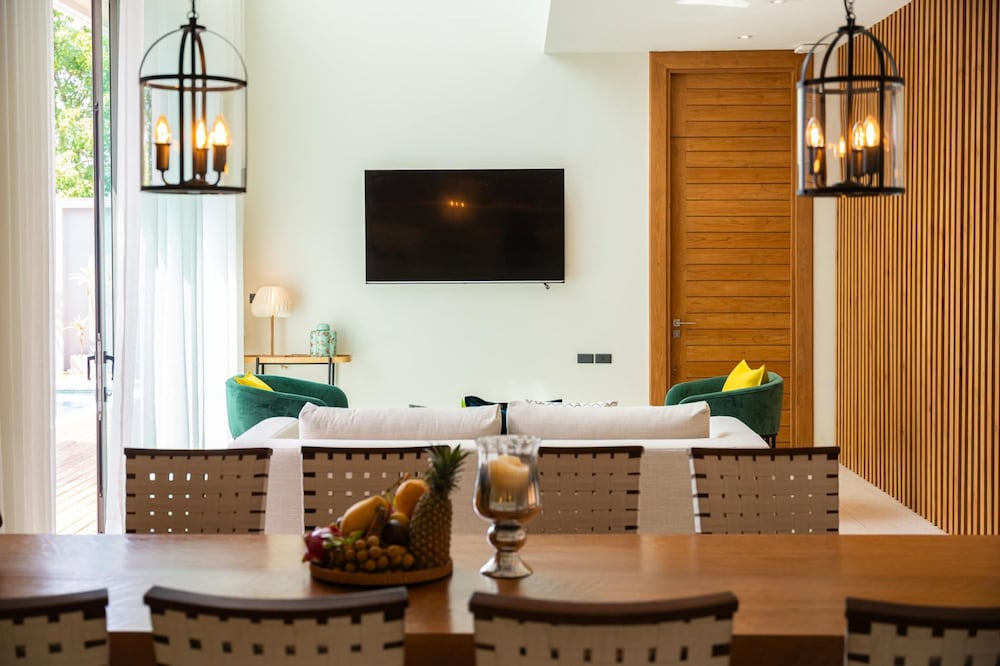 Teak 5 Bedroom Private Pool Villa Bangtao Beach