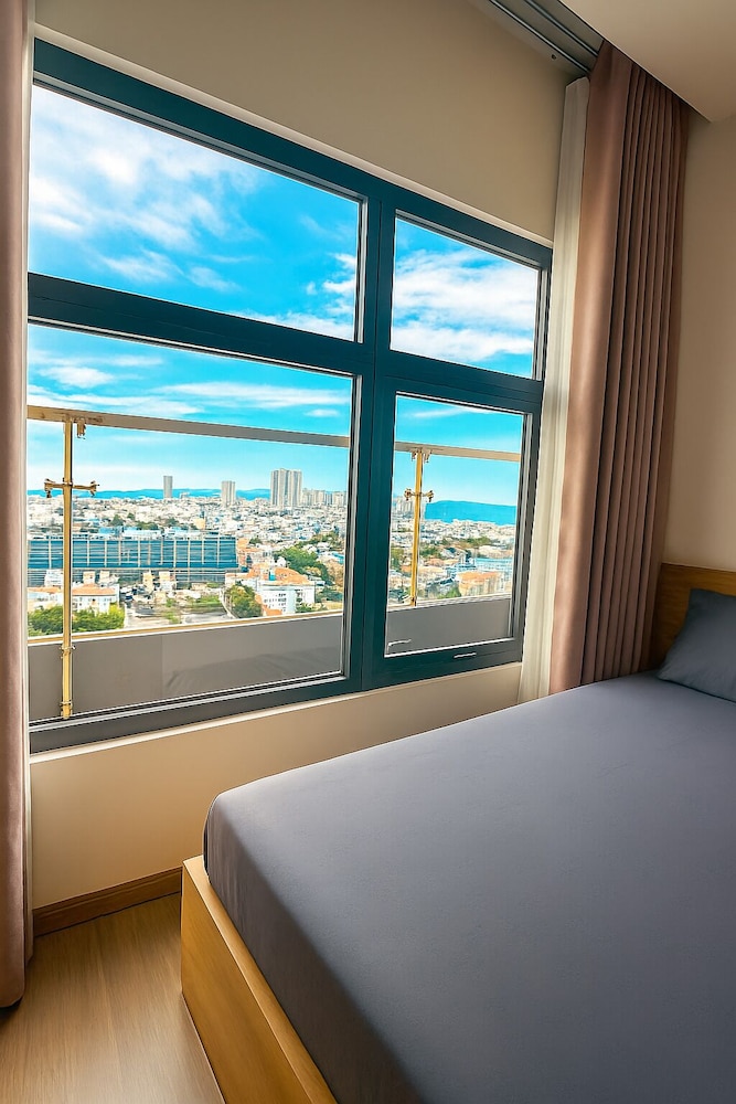 Monarchy Luxury Serviced Apartments