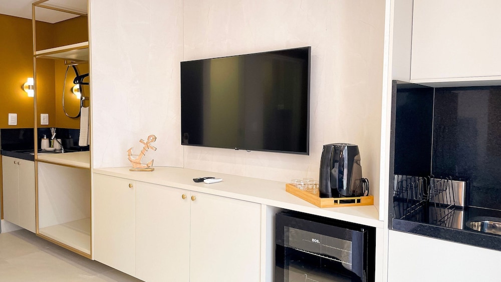 Studio Vista Mar Lateral 5 - By Almare