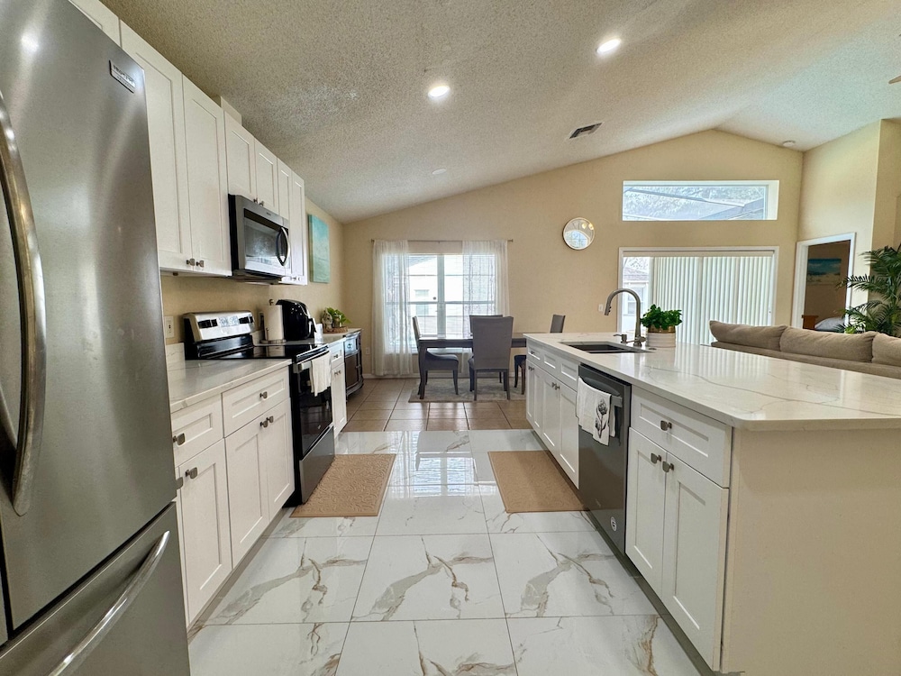 Lake Berkley Villas Swanky