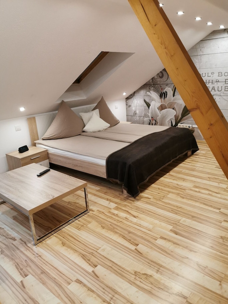 Ela's Appartementhaus