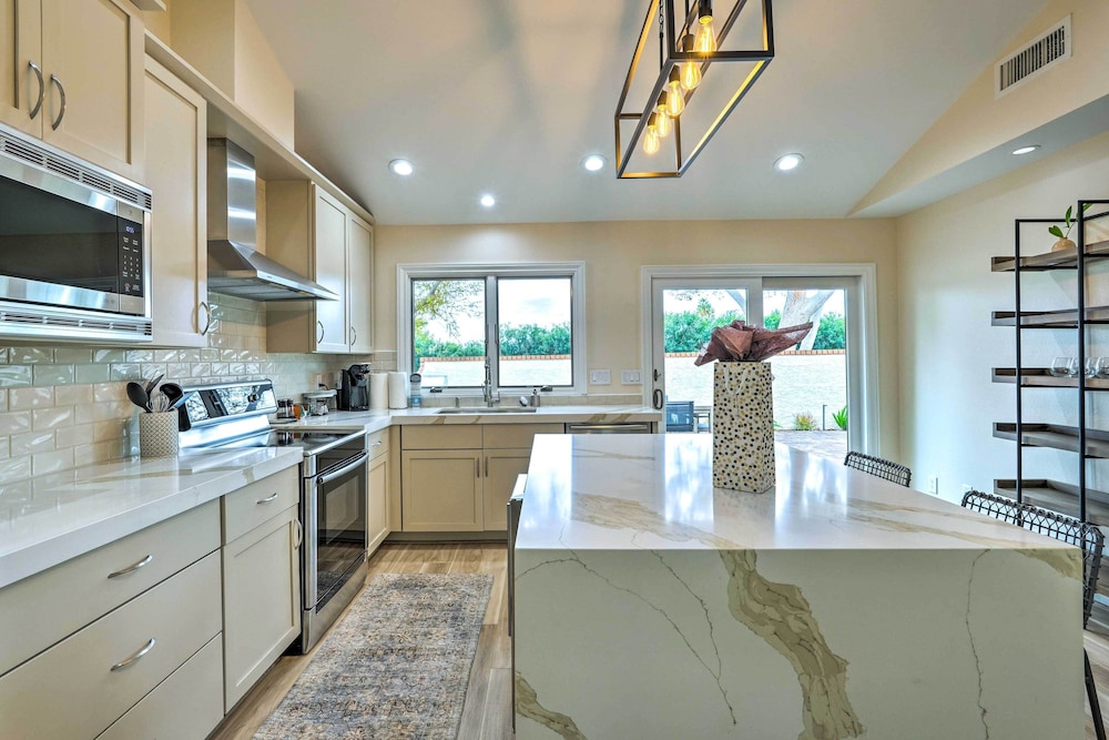 Luxury Scottsdale Vacation Rental w/ Patio! view 5