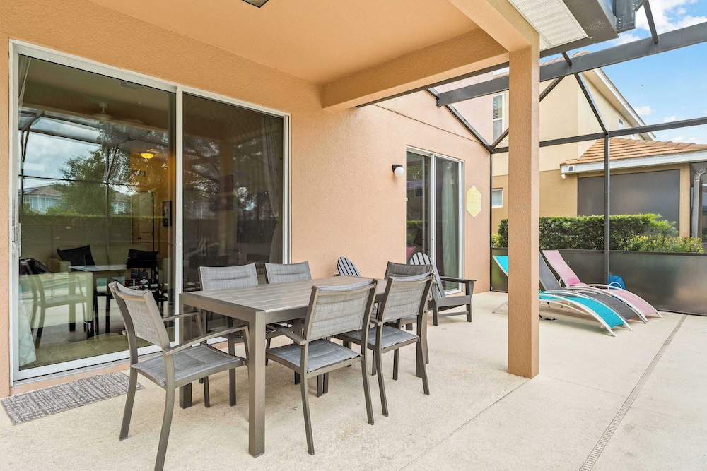 Solterra Bliss - Resort Stay for 13 w/ Pool, Hot Tub & Game Room
