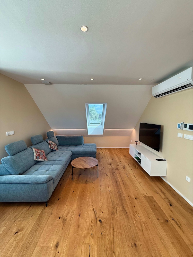 Crown Residence Luxury 2BR in Ljubljana Downtown