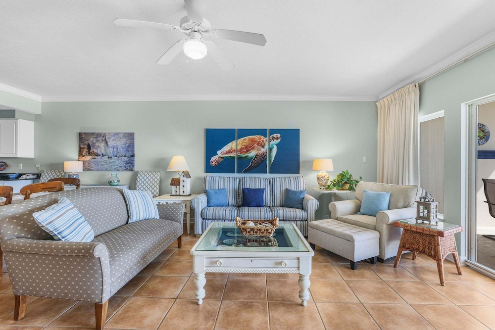 Admirals Quarters 508- Luxury Beachfront Condo 3 Bedrooms 3 Baths 5th Floor