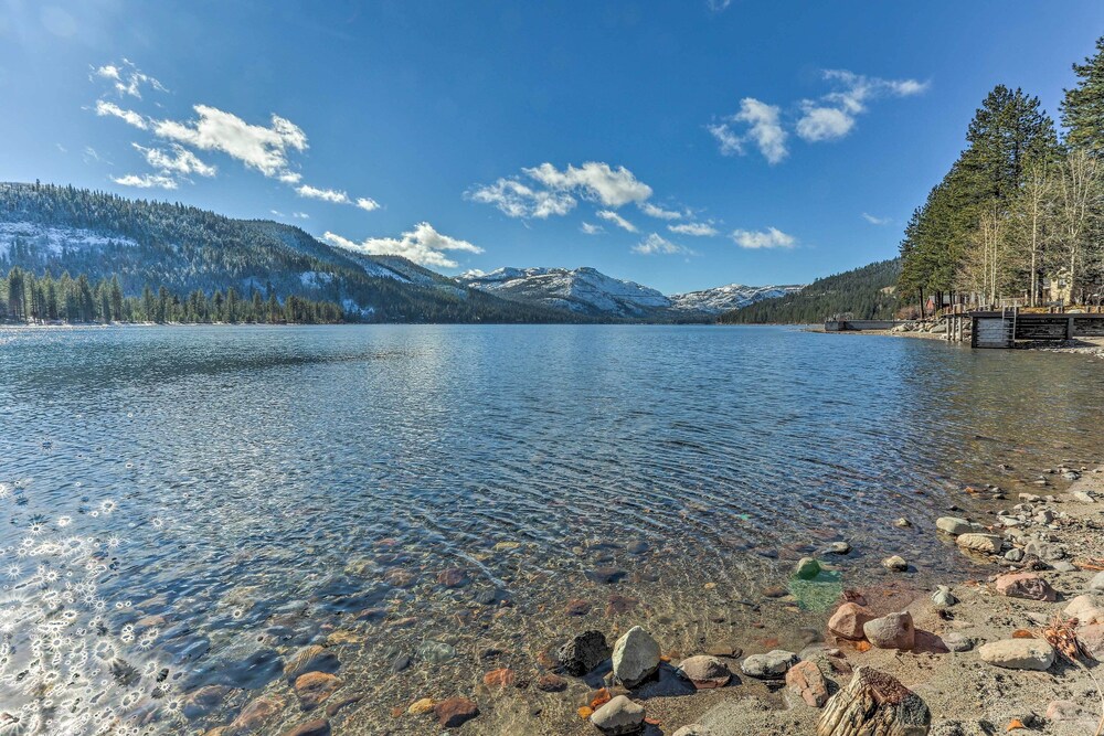 Lake Tahoe Vacations - Tahoe Donner Cabin: Deck, Trail Access, EV Charger - Property Image 6