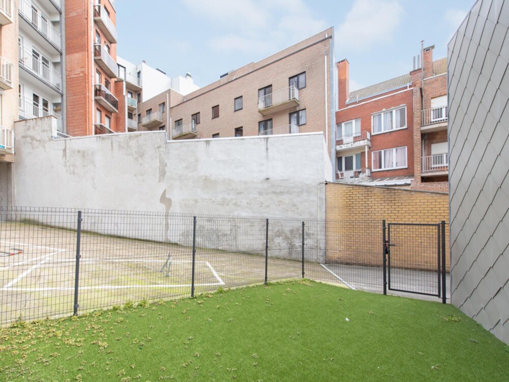 Apartment With Large Terrace in Mariakerke