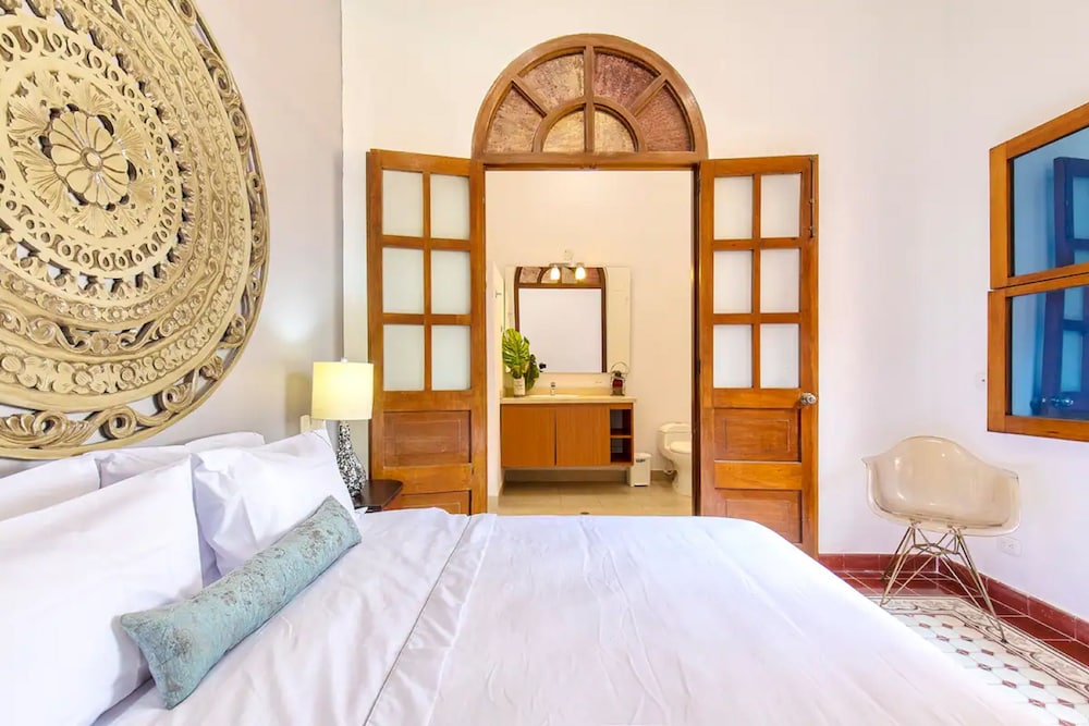 2CM-J1 APARTAMENTO EN GETSEMANI CON WIFI