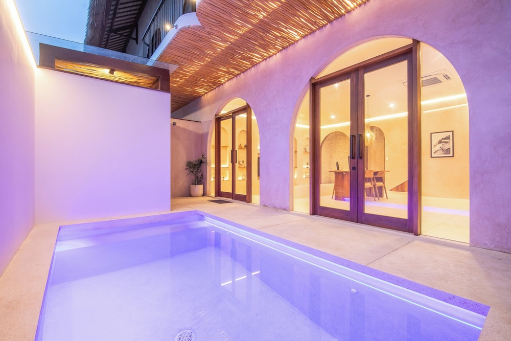 Sleek 2BR Villa, 5 Minutes to Bingin Beach