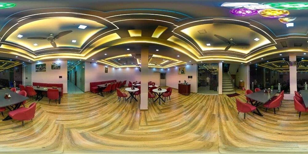 Hotel Riyansh