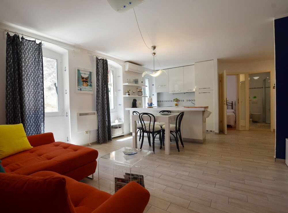 Charming and Tranquil Rovinj Center Apartment