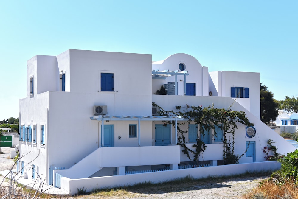 ADELPHI APARTMENTS