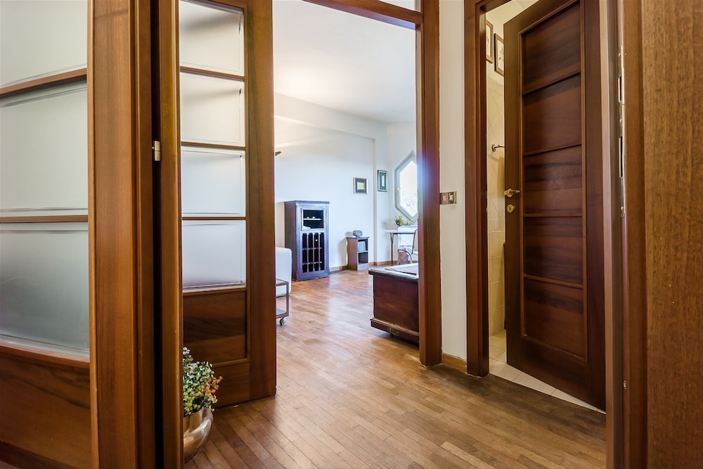 Porta Portese Apartment