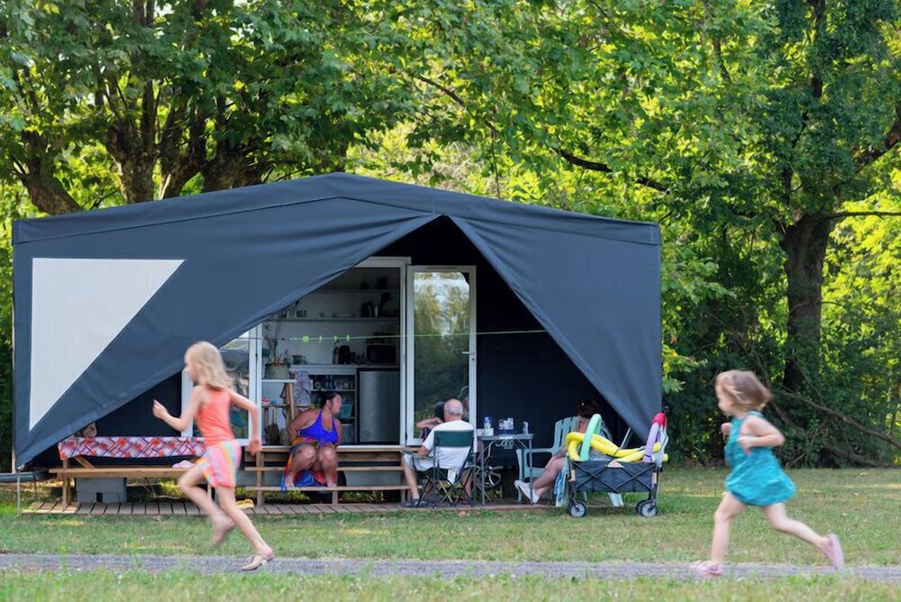 Camping de Thoissey - Val de Saône