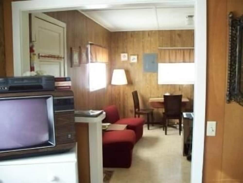 Valley View Motel
