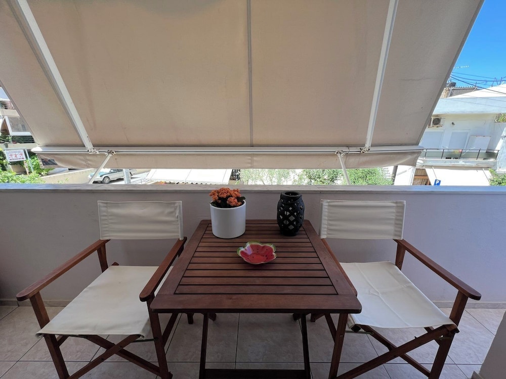 Cozy 1 Bd Apt in Therisos with Balcony