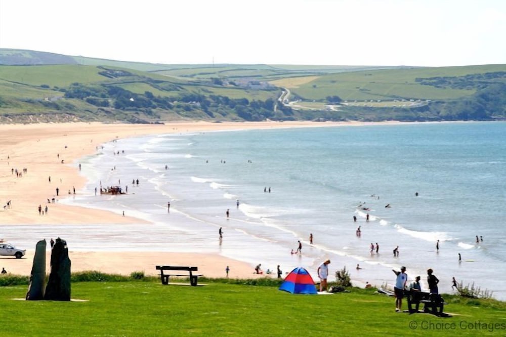 Woolacombe Garden Apartment 2 Bedrooms view 5