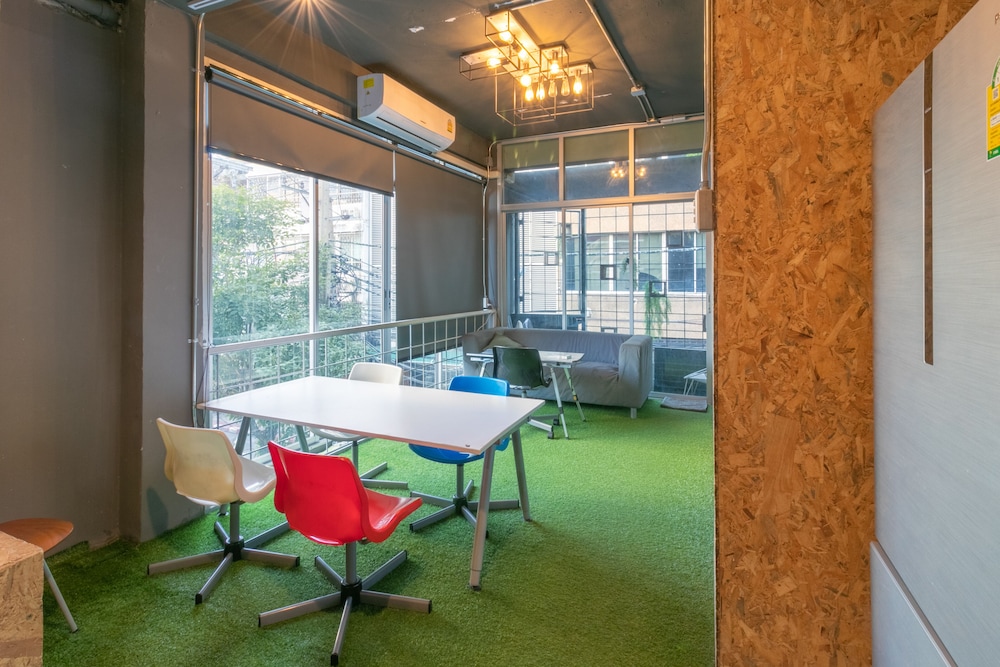 meeting & event spaces