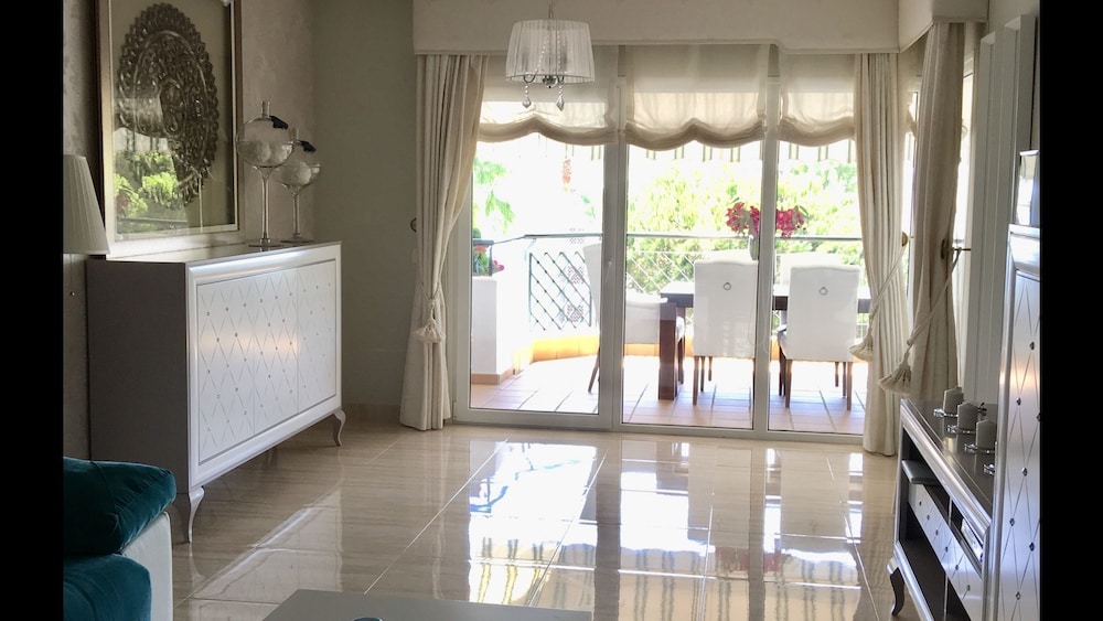 MI CAPRICHO C11 luxury apartment by the Sea