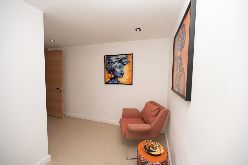 Marinhill High Luxury Property