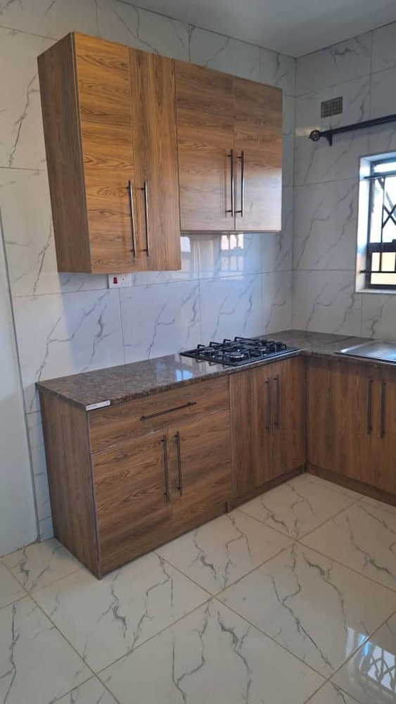 Luxury 3 Bedroom Self Catering Apartment- Masvingo