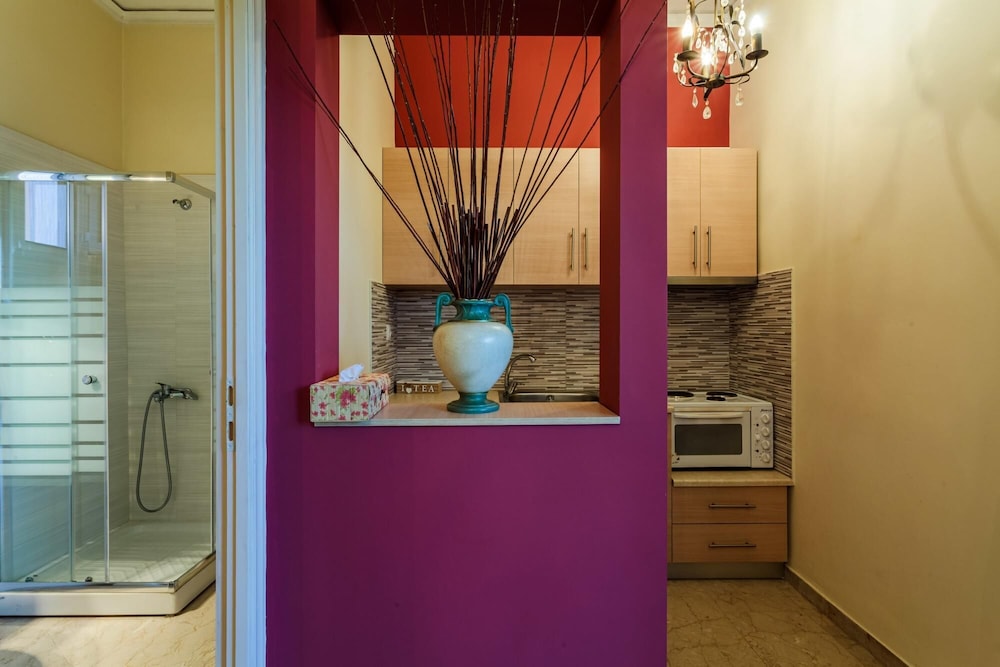 Stylish Seaside Home - Fully Equipped big Terrace view 5