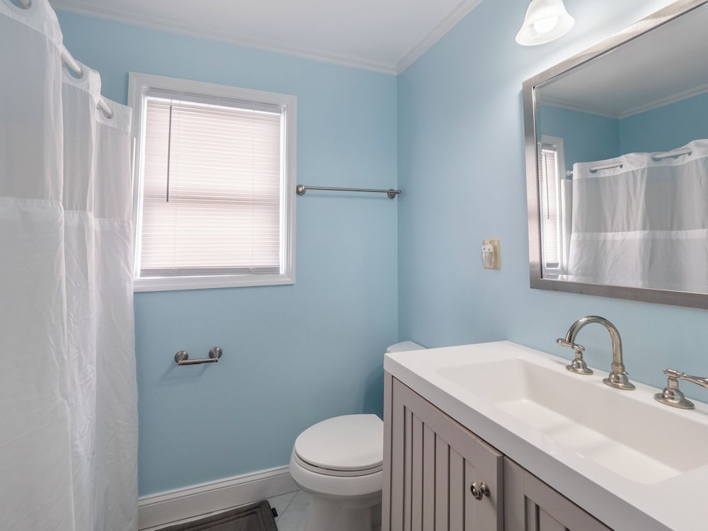 Bear's Den by Topsail Realty