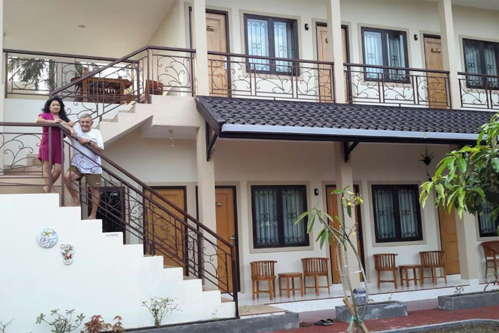 Whiterose Guesthouse