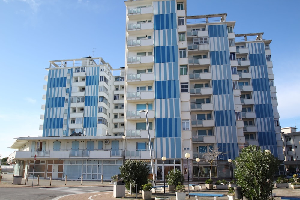 Nettuno Apartments