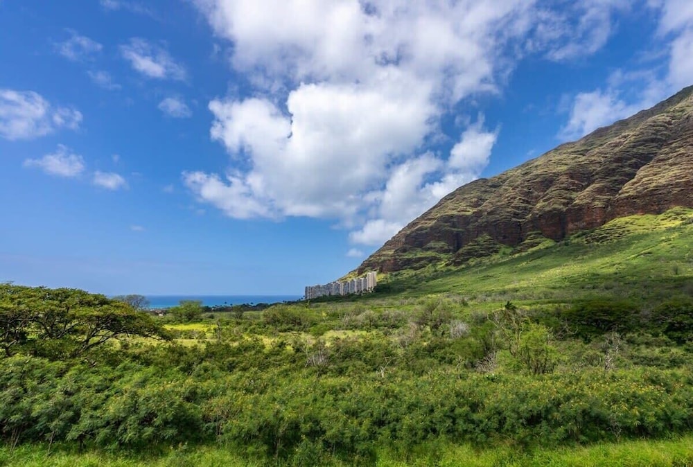 @ Marbella Lane - Mesmerizing Ocean + MT Views