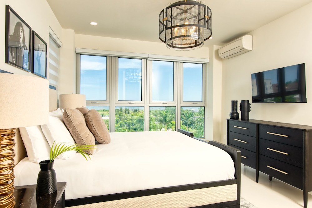 Luxury Oceanside Retreat at Soleil Residences