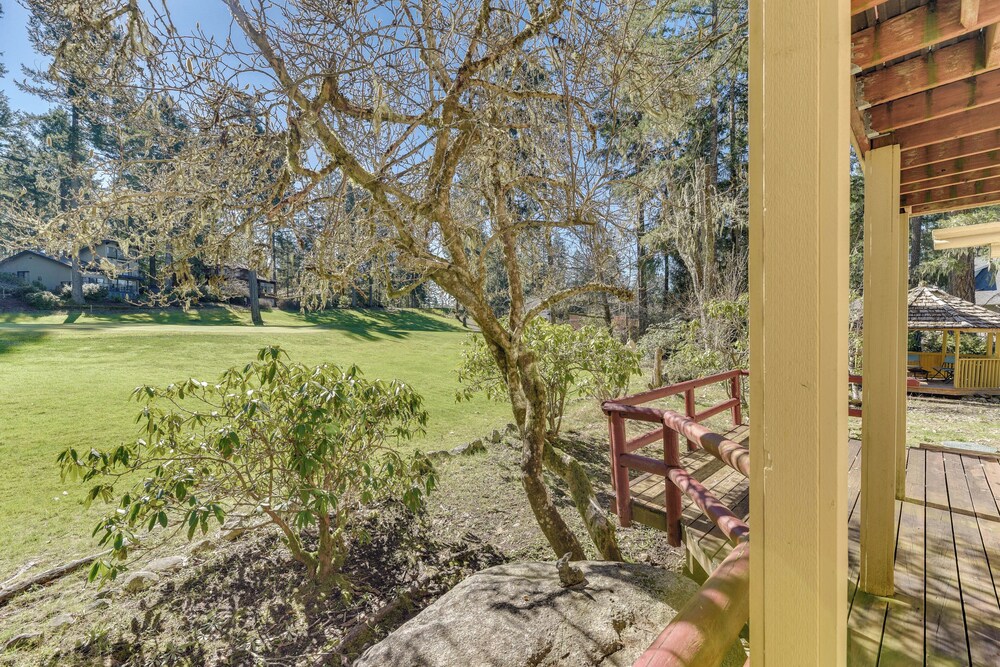 Union Vacation Rental w/ Golf Course Views! view 2