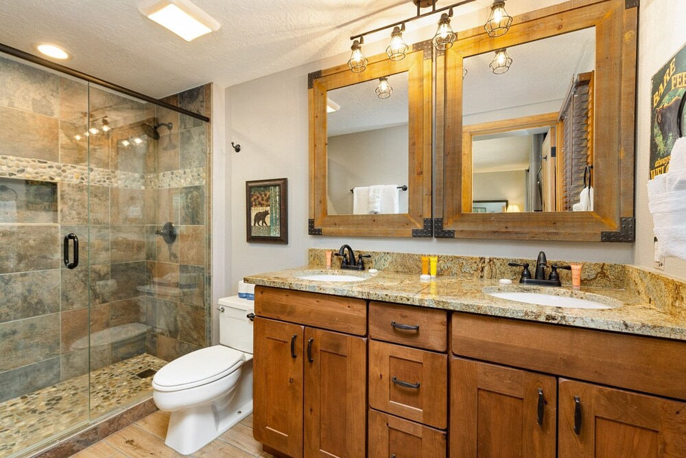 The Pines - Keystone Ski Resort CO Vacation Lodging