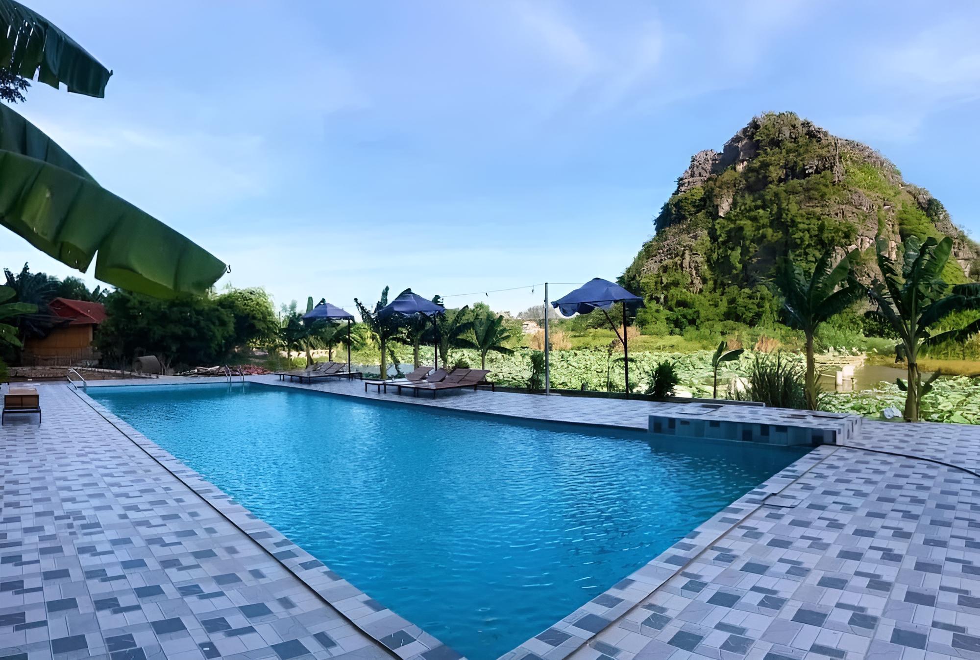 Trang An Lim Garden