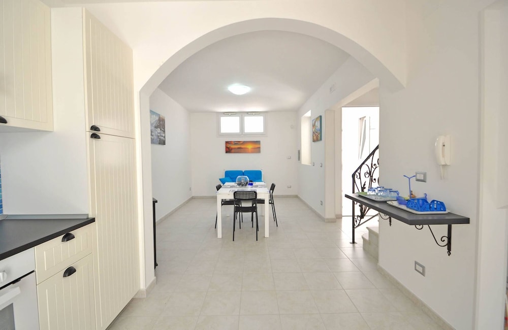 Villa Sacher Sleeps 12 Just 100 Metres From the sea