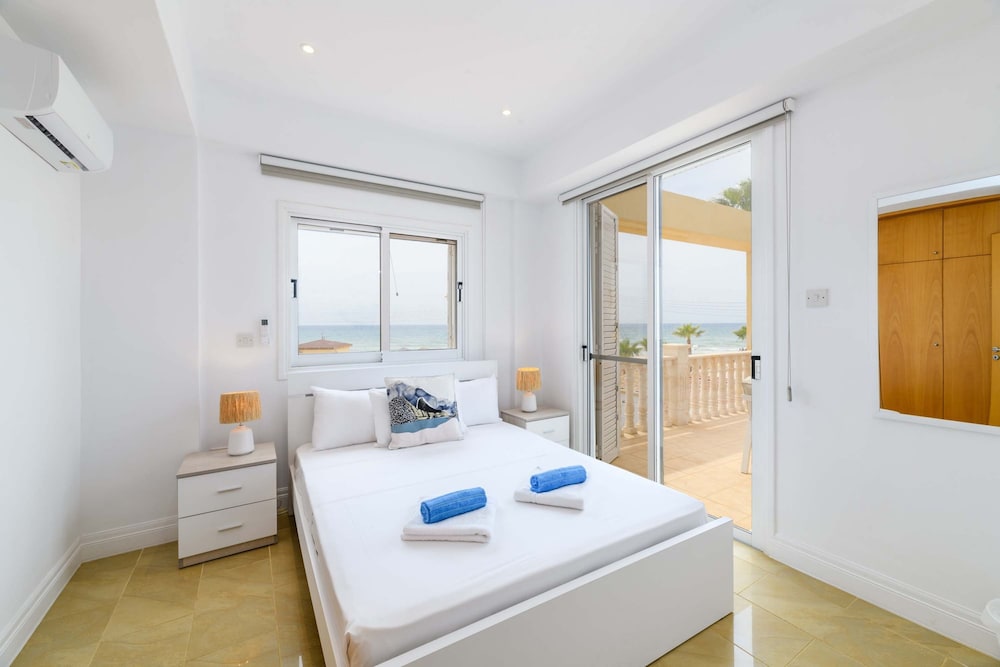 Sirens Beach House in Ayia Napa