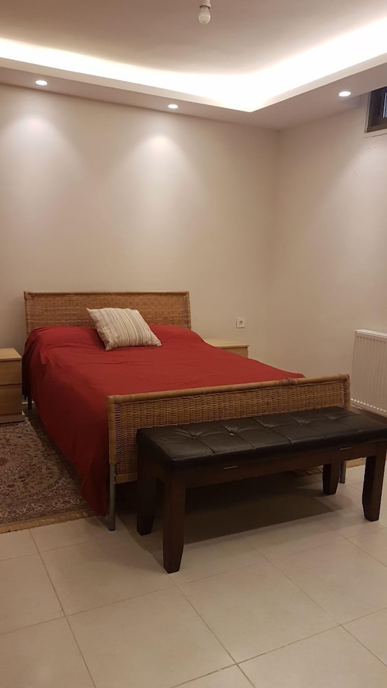 1 New Bedroom Apartment on Airport Road