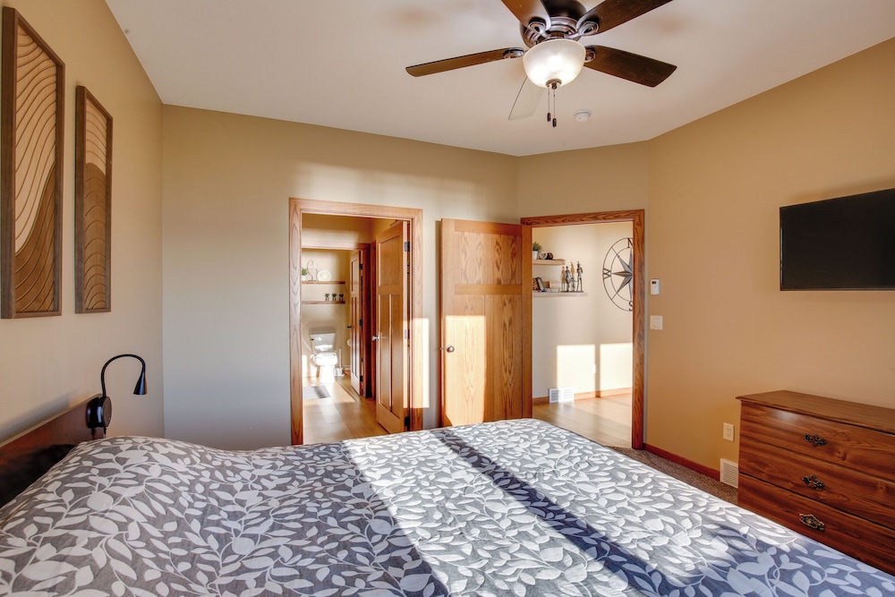 Dog-friendly! Silver Lake Escape Near Boat Ramp