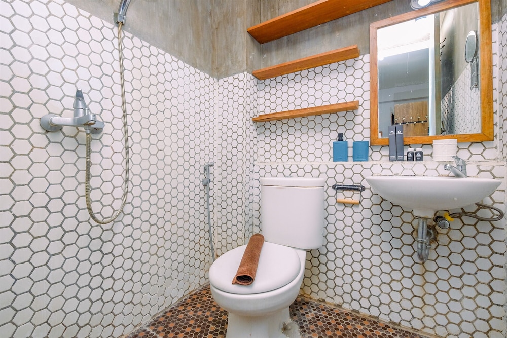 Comfort Living 1Br At Pakubuwono Terrace Apartment