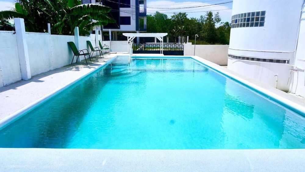 Sea Belize Relaxing Studio w Sea View Pool & Overwater Deck Near Airport, 1st FL